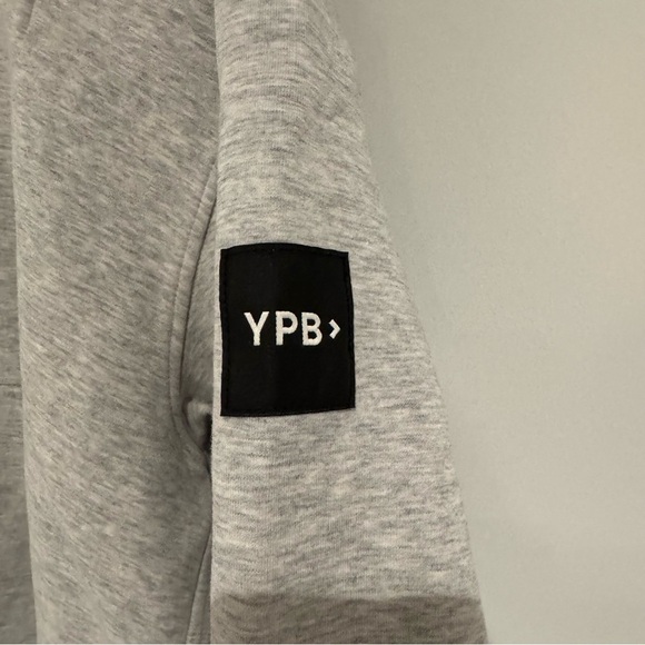 Abercrombie & Fitch Grey Athletic Hoodie Size Small Like New - Picture 2 of 2